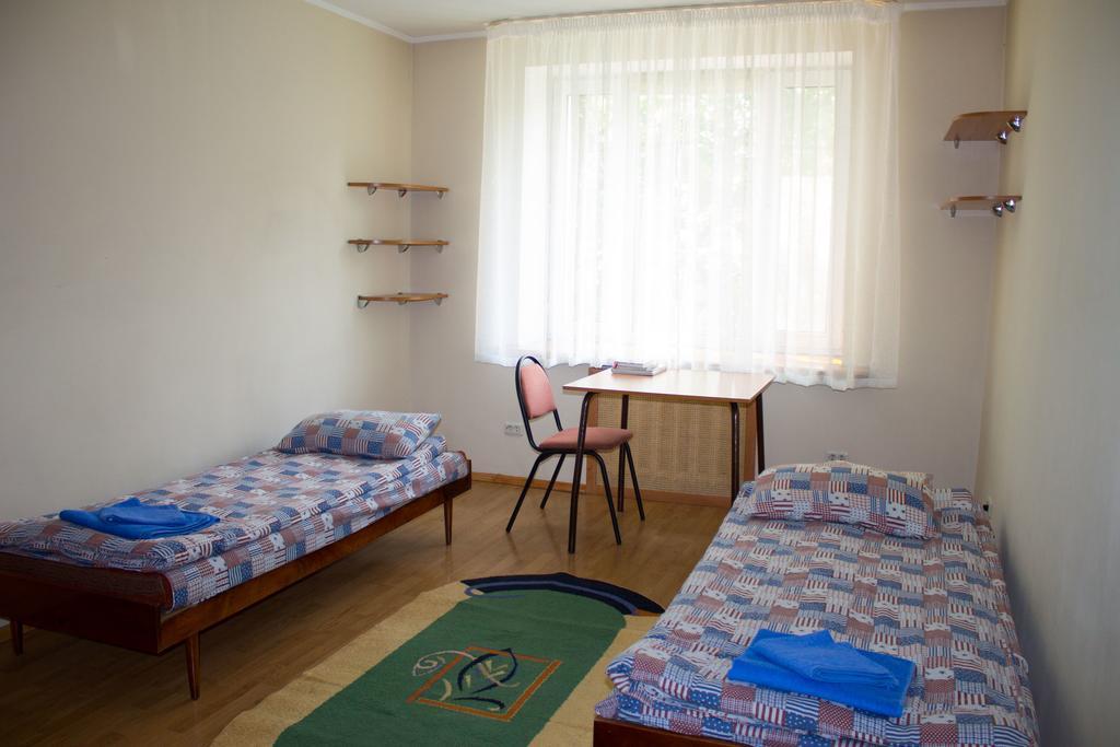 Ala Hostel Almaty Esterno foto