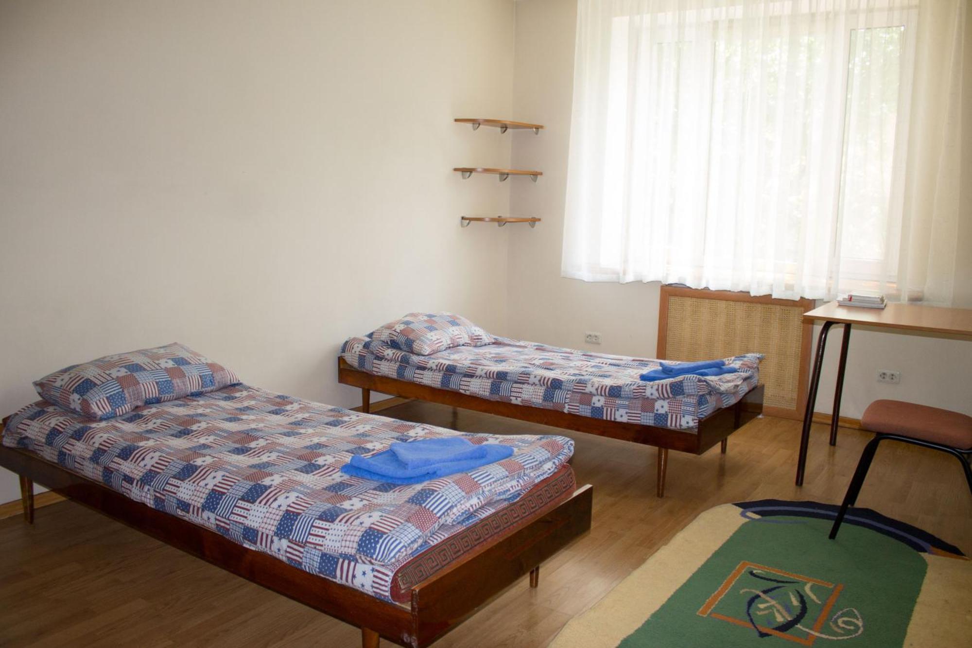 Ala Hostel Almaty Esterno foto